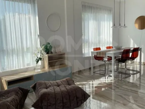 Izdavanje, trosoban stan, 90m², Tivat, Crna Gora - image 10