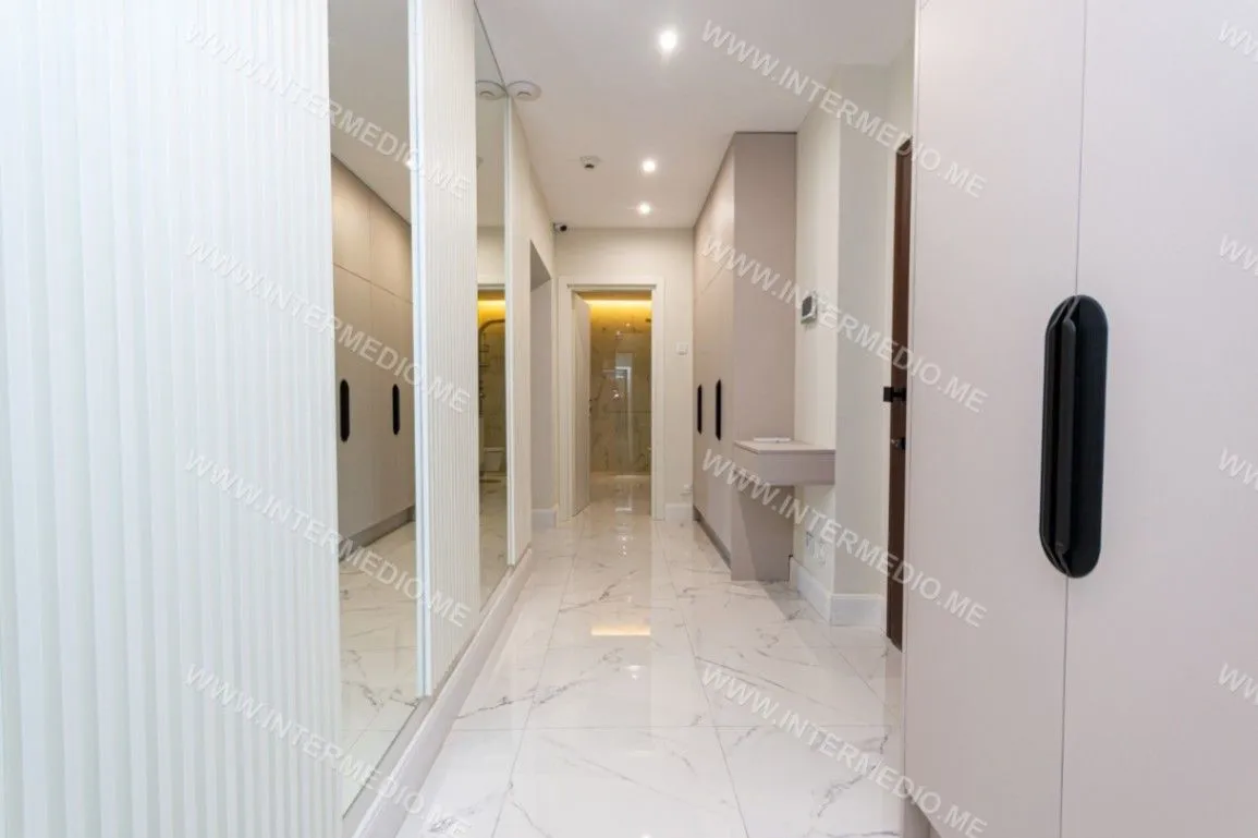 Prodaja, dvosoban stan, 180m², Đenovići, Herceg Novi
