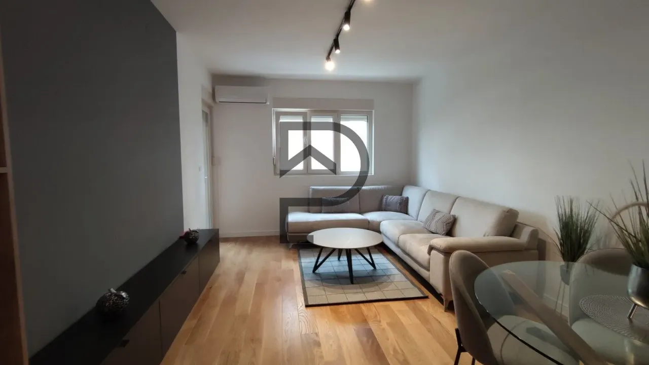 Rent, one bedroom apartment, 46m², Central Point, Podgorica