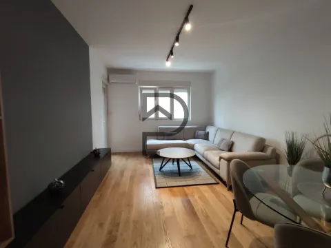 Izdavanje, stan, 46m², Central Point, Podgorica - image 2