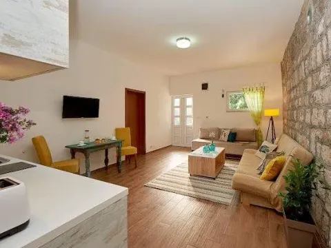 Sale, house, 75m², Petrovac, Budva - image 9