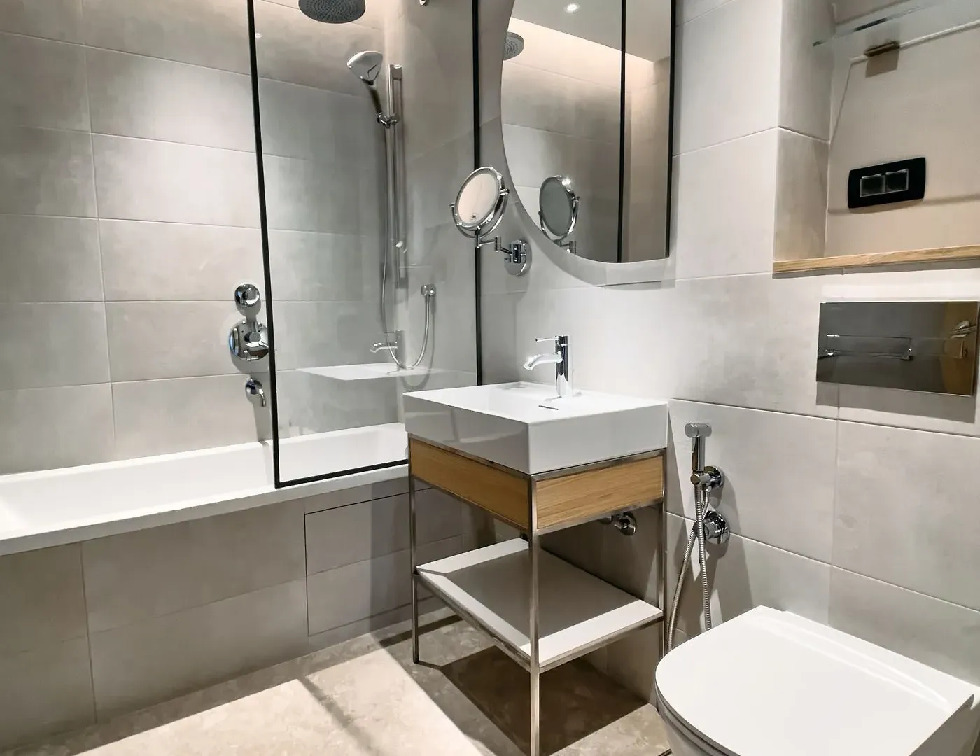 Prodaja, dvosoban stan, 102m², Tivat, Crna Gora