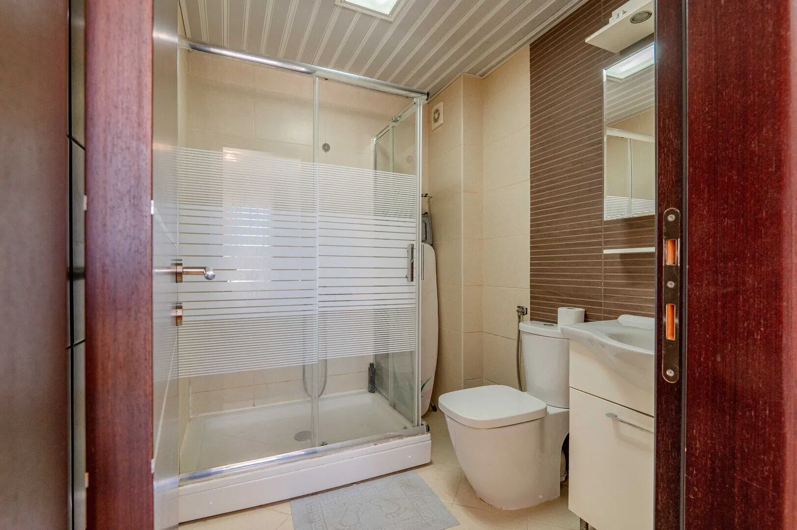 Sale, one bedroom apartment, 71m², Bečići, Budva