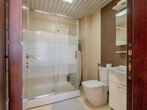 Sale, one bedroom apartment, 71m², Bečići, Budva - image 12