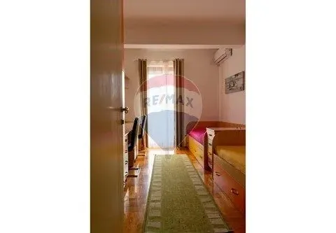 Izdavanje, trosoban stan, 89m², Kruševac, Podgorica - image 8