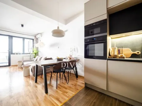 Sale, two bedroom apartment, 57m², Južni Bulevar, Vračar Sve Podlokacije - image 8