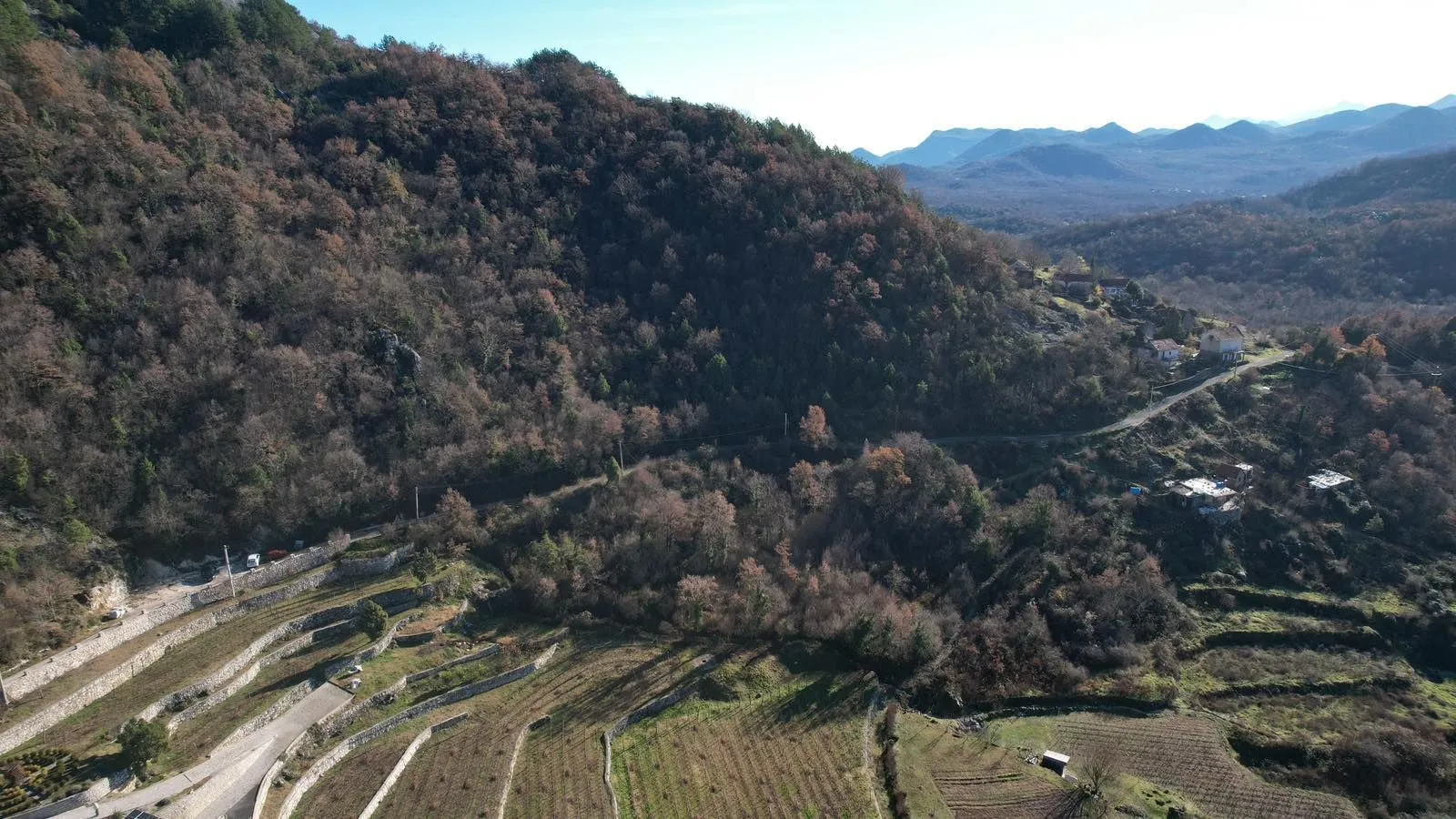 Prodaja, plac, 4400m², Cetinje, Crna Gora