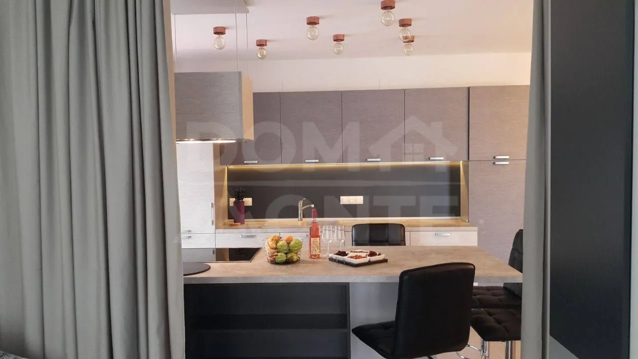 Rent, three bedroom apartment, 110m², Tivat, Crna Gora