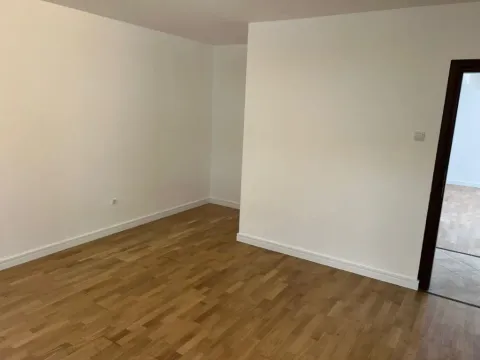 Prodaja, dvosoban stan, 105m², Petrovac, Budva - image 3