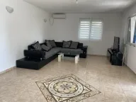 Izdavanje, kuća, 110m², Bar, Crna Gora - image 1