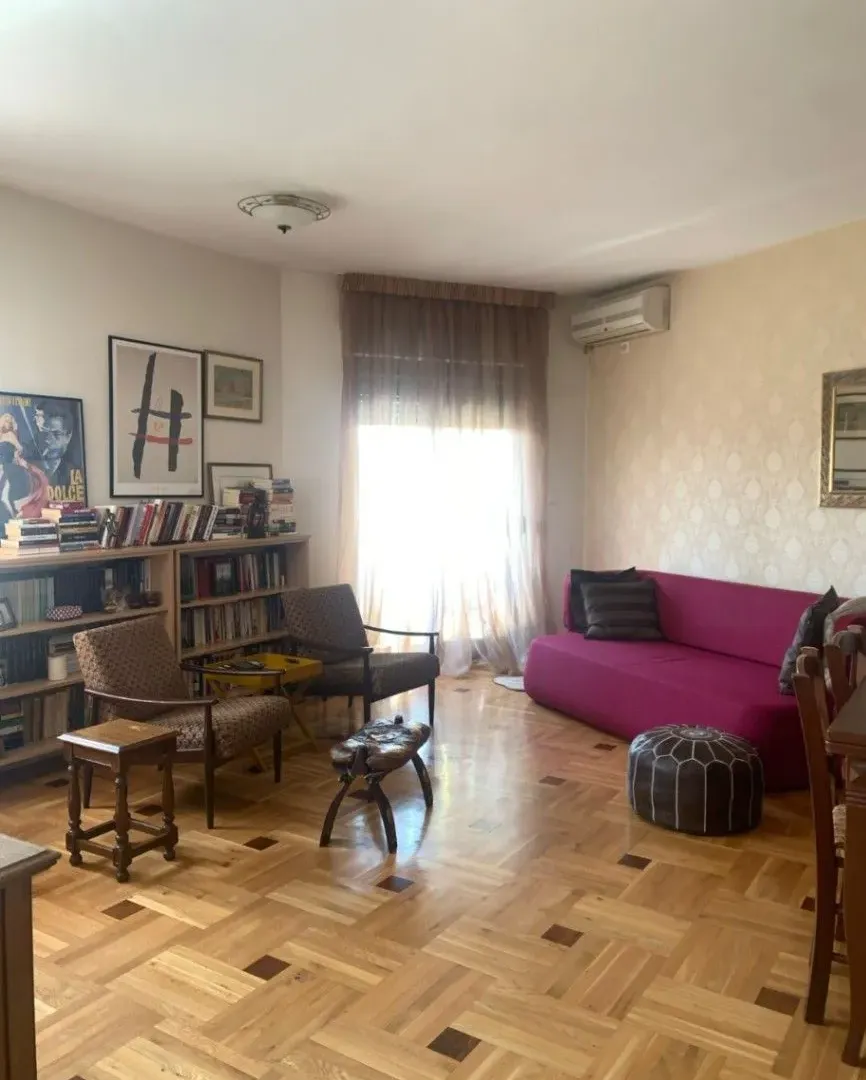 Izdavanje, jednosoban stan, 46m², Stari Aerodrom, Podgorica