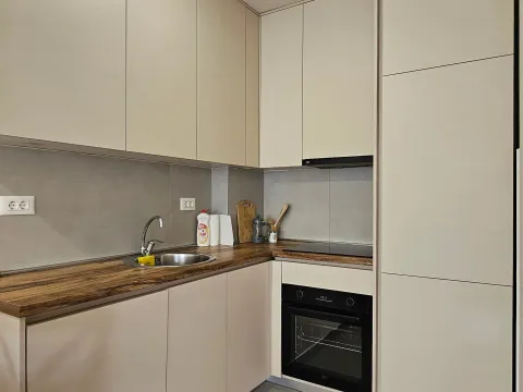 Stan in Stari Aerodrom