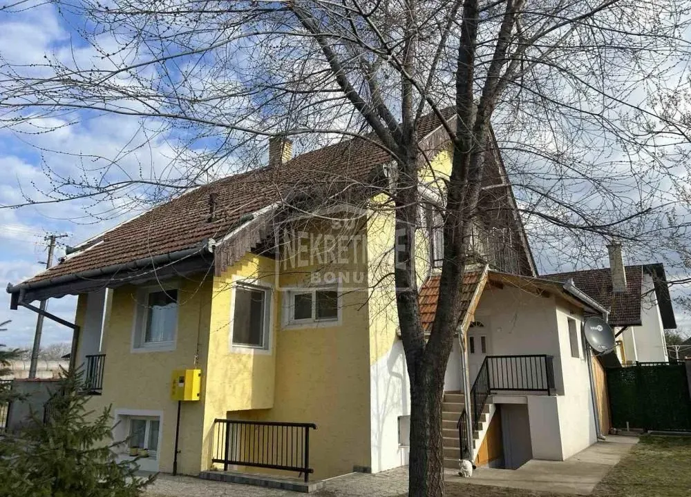 Prodaja, kuća, 288m², Kelebija, Subotica