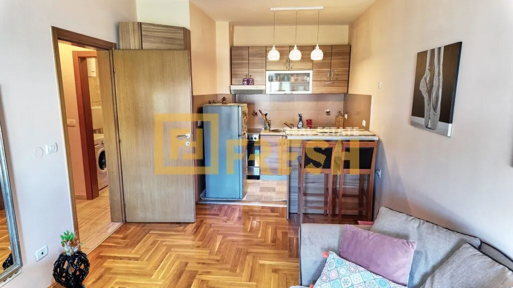 Prodaja, garsonjera, 32m², Centar, Podgorica