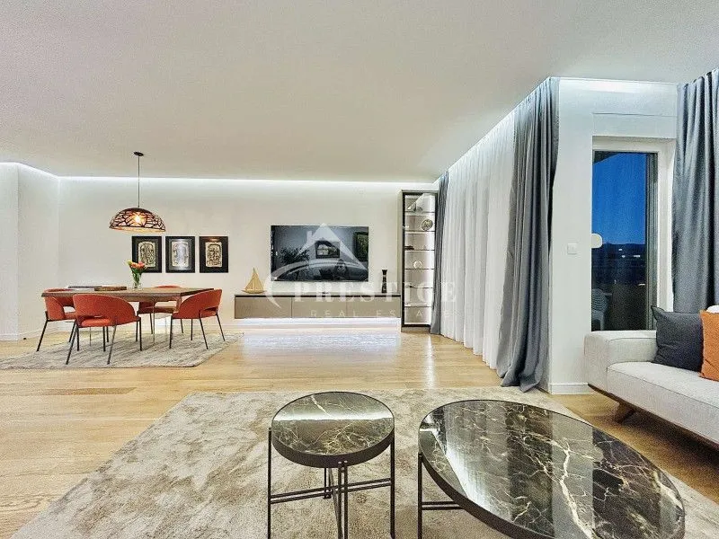 Rent, two bedroom apartment, 108m², Central Point, Podgorica