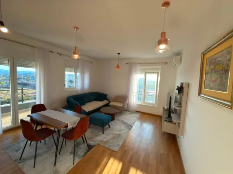 Rent, two bedroom apartment, 65m², Stari Aerodrom, Podgorica - image 2