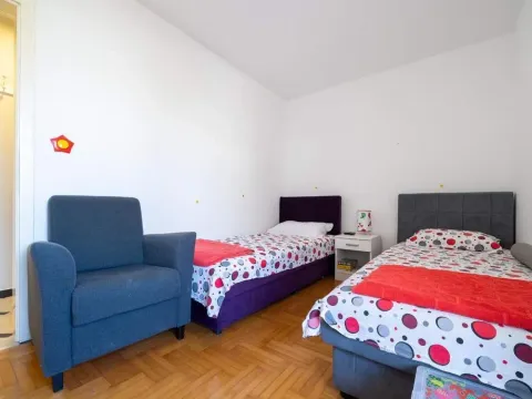 Sale, three bedroom apartment, 90m², Budva, Crna Gora - image 17