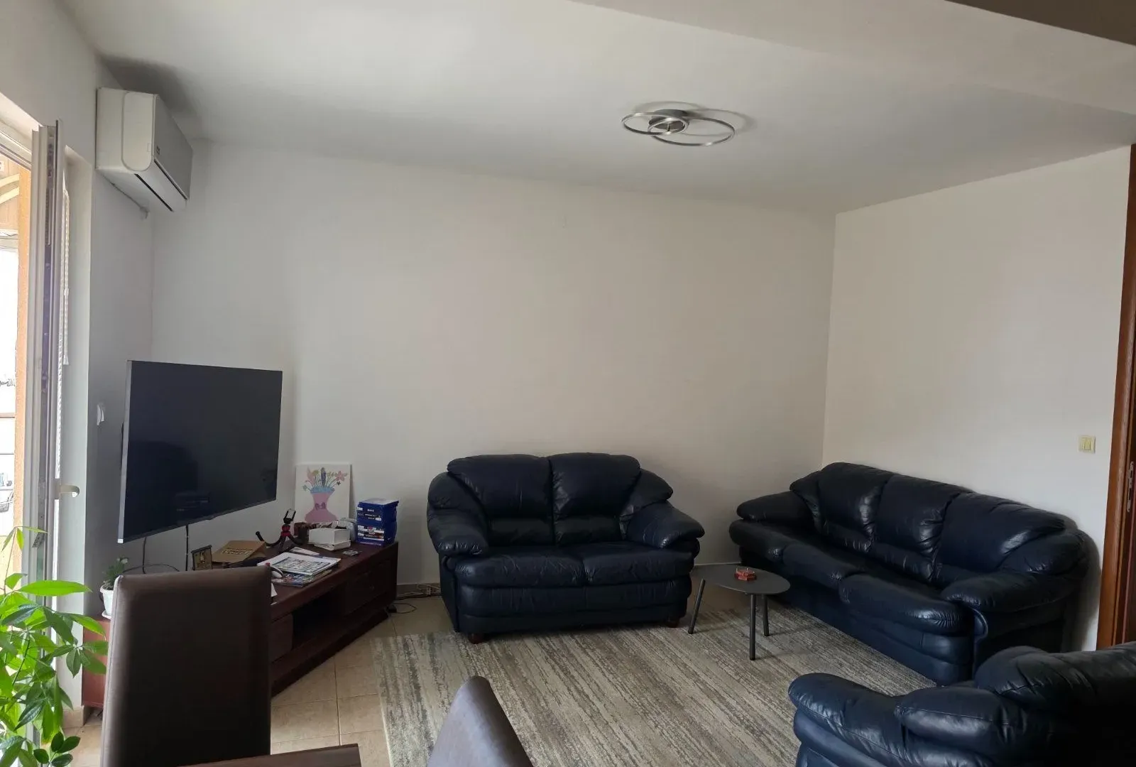 Prodaja, dvosoban stan, 81m², Lazi, Budva