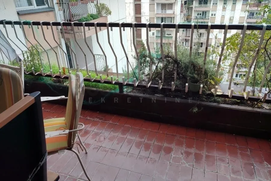 Prodaja, trosoban stan, 103m², Stari Grad, Beograd