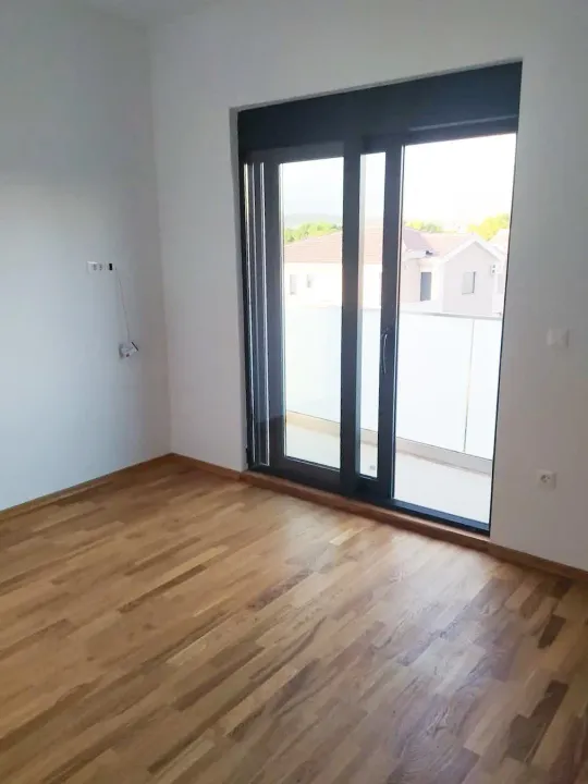 Izdavanje, poslovni prostor, 22m², City Kvart, Podgorica