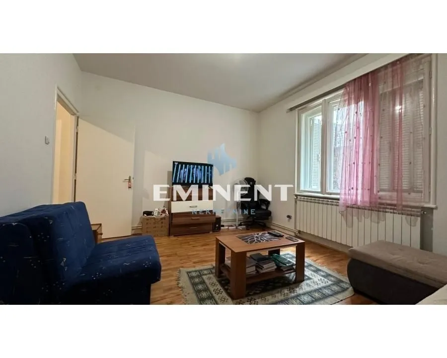 Izdavanje, jednosoban stan, 30m², Kalenić Pijaca, Vračar Sve Podlokacije