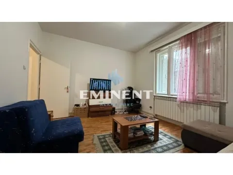 Izdavanje, jednosoban stan, 30m², Kalenić Pijaca, Vračar Sve Podlokacije