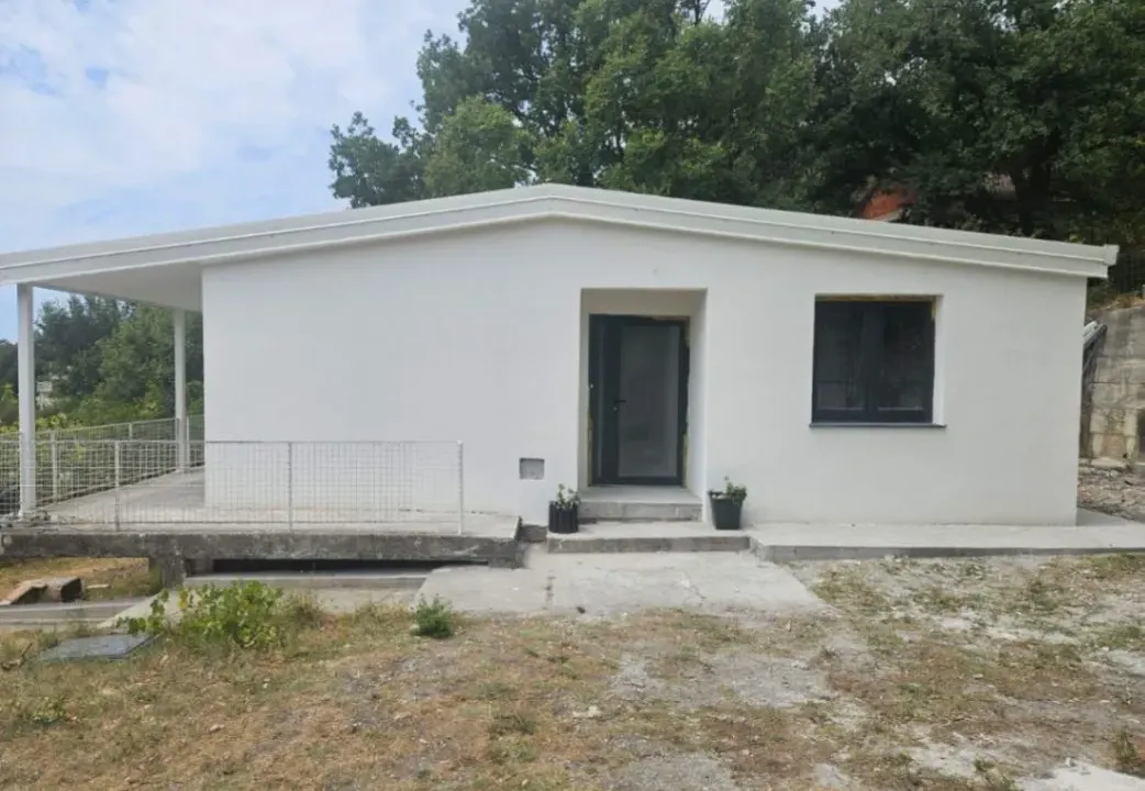 Prodaja, kuća, 60m², Zagrađe, Bar