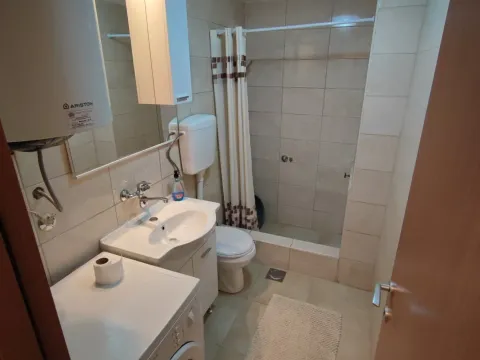 Izdavanje, stan, 27m², Malo Brdo, Podgorica - image 9