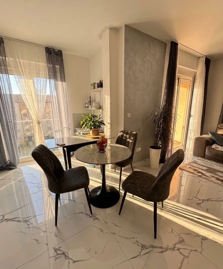 Prodaja, dvosoban stan, 74m², Bečići, Budva