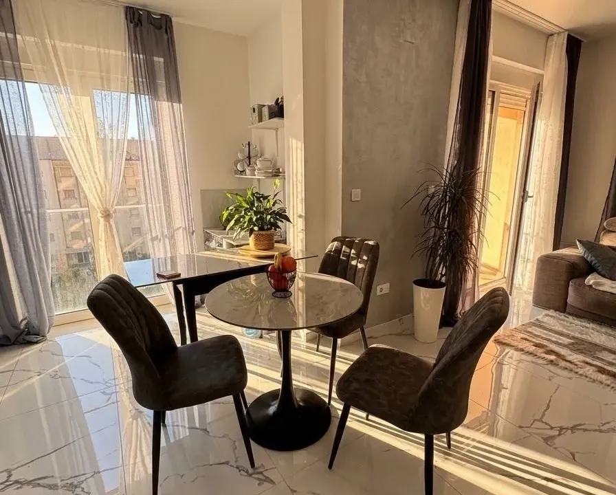 Prodaja, dvosoban stan, 74m², Bečići, Budva