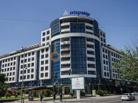 Izdavanje, garsonjera, 45m², Preko Morače, Podgorica - image 1