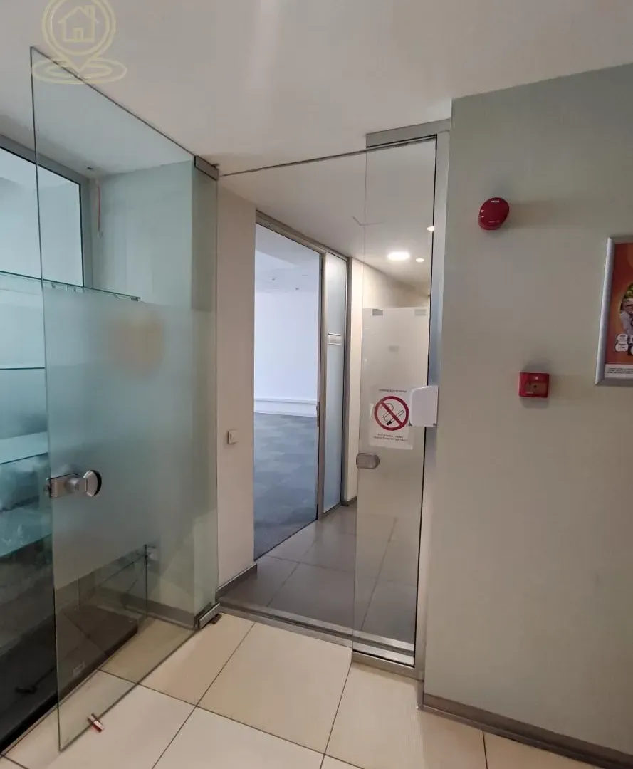 Izdavanje, poslovni prostor, 63m², Novi Beograd Blok 63, Novi Beograd Sve Podlokacije