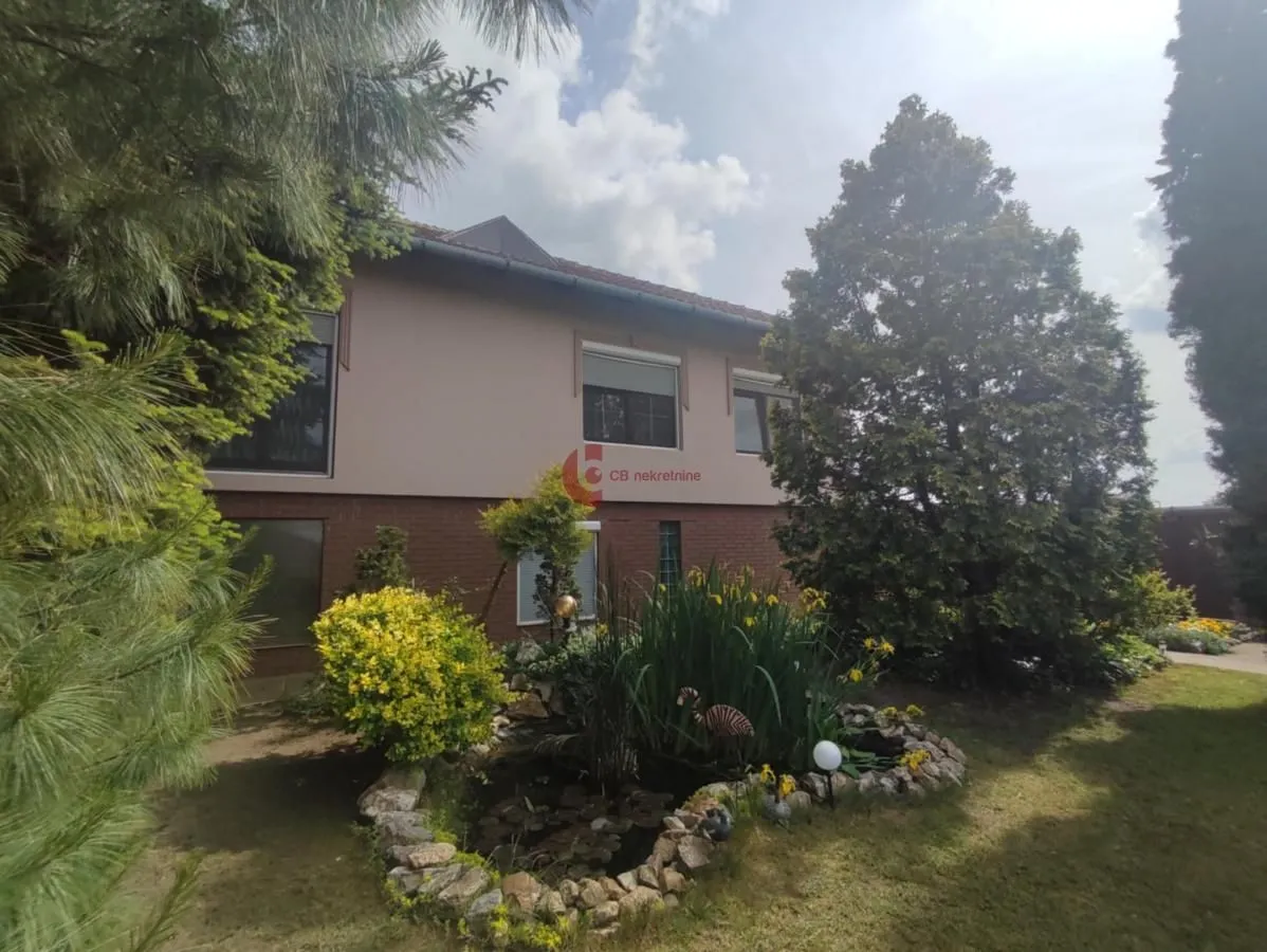 Prodaja, kuća, 300m², Hajdukovo, Subotica