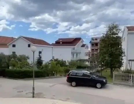 Rent, one bedroom apartment, 51m², Podmaine, Budva - image 4