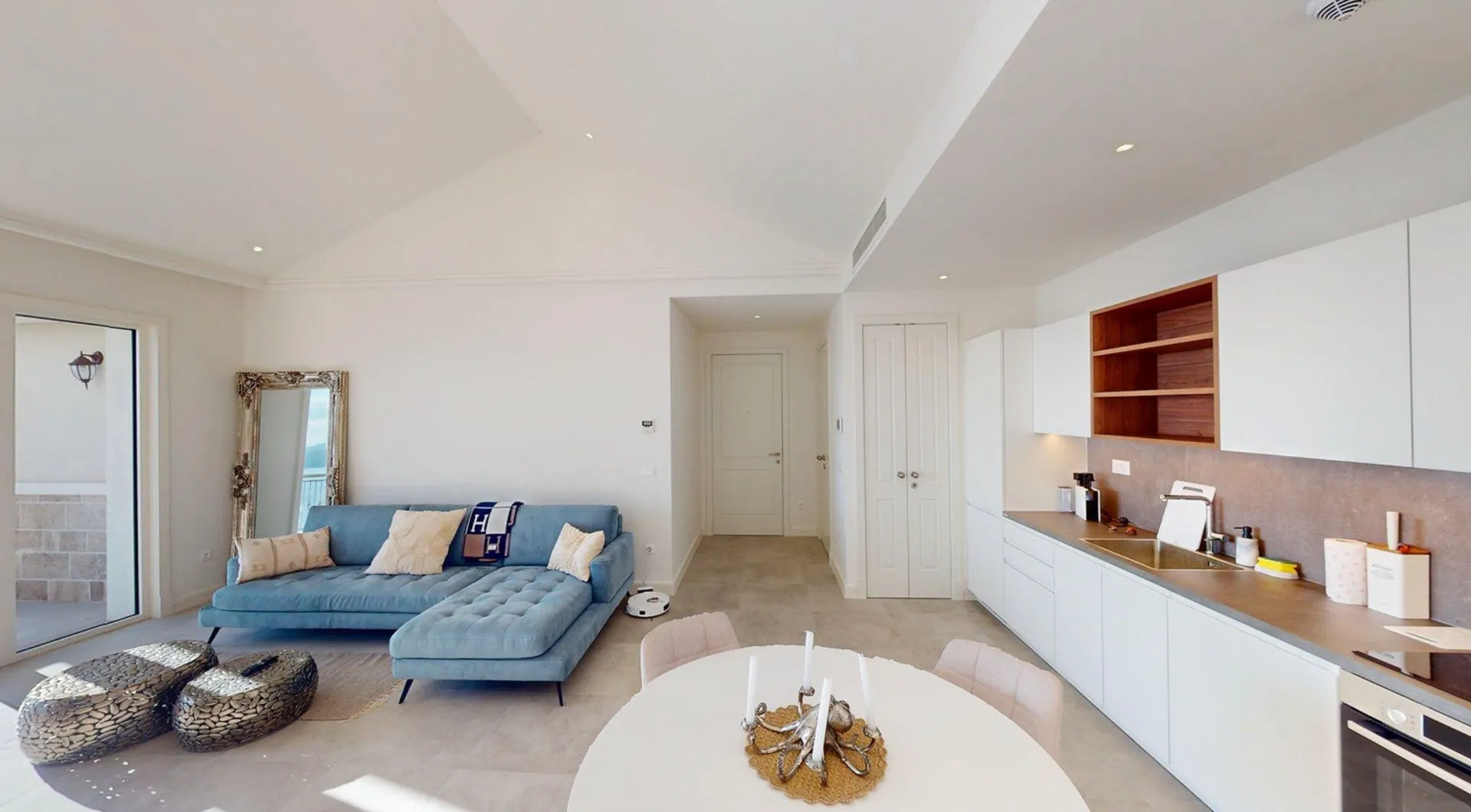 Prodaja, jednosoban stan, 72m², Luštica Bay, Tivat