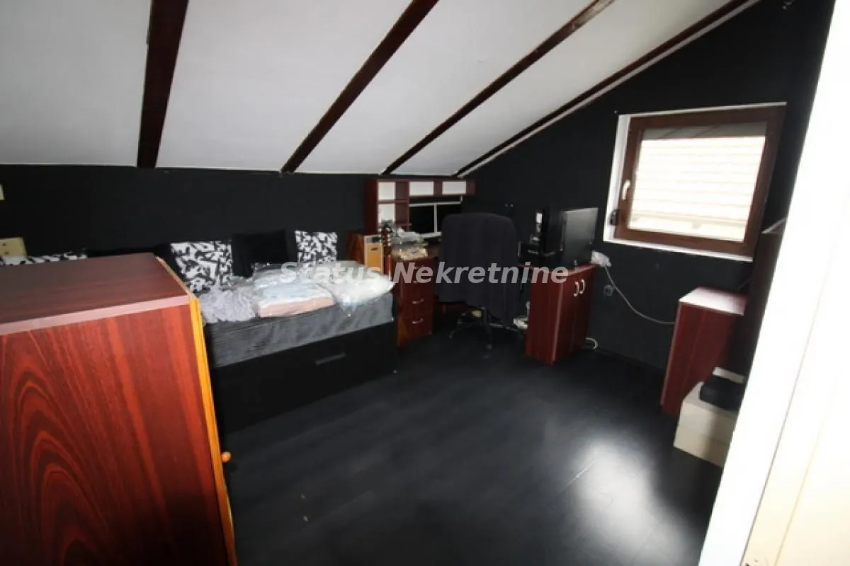 Prodaja, kuća, 230m², Adice, Novi Sad Sve Podlokacije