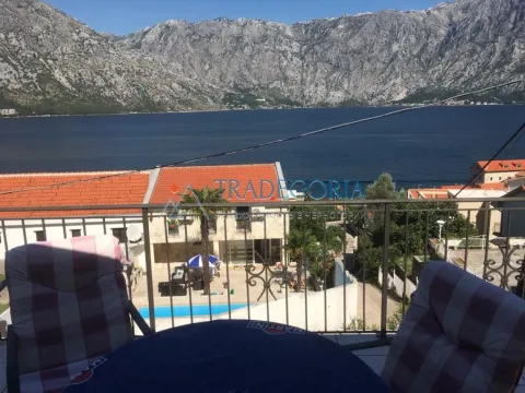 Sale, one bedroom apartment, 56m², Stoliv, Kotor