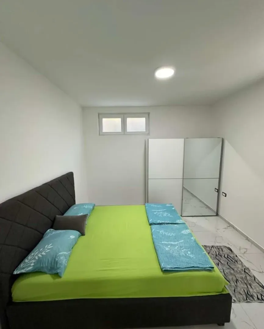 Izdavanje, jednosoban stan, 45m², Zabjelo, Podgorica
