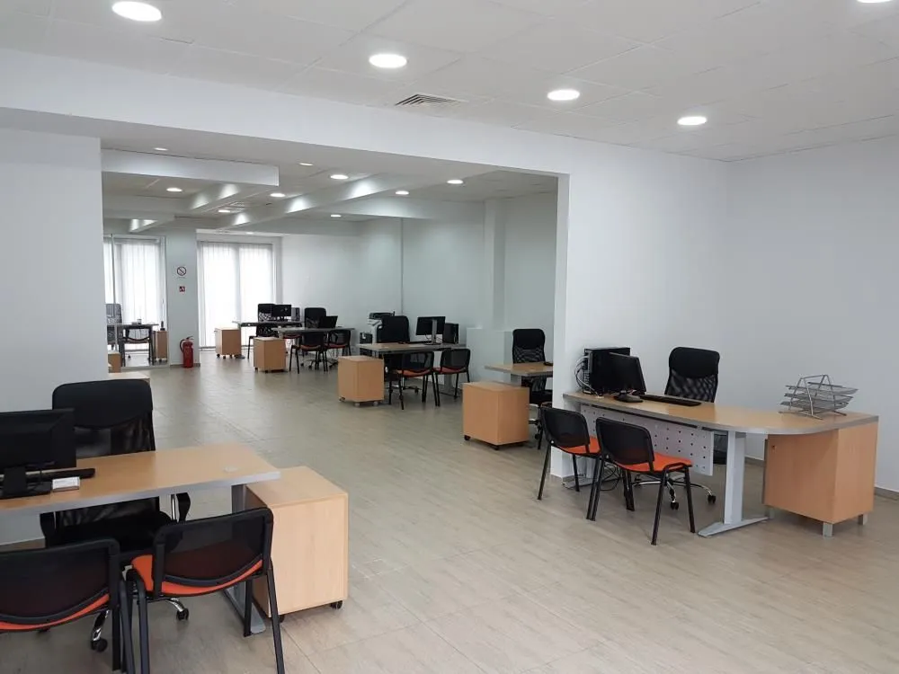 Prodaja, poslovni prostor, 165m², Centar, Jagodina