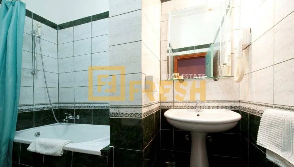Prodaja, ugostiteljski objekat, 722m², Centar, Podgorica