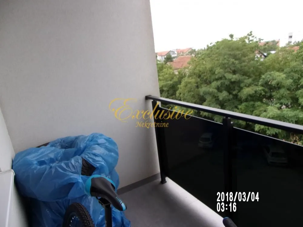 Prodaja, trosoban stan, 61m², Ledine, Beograd
