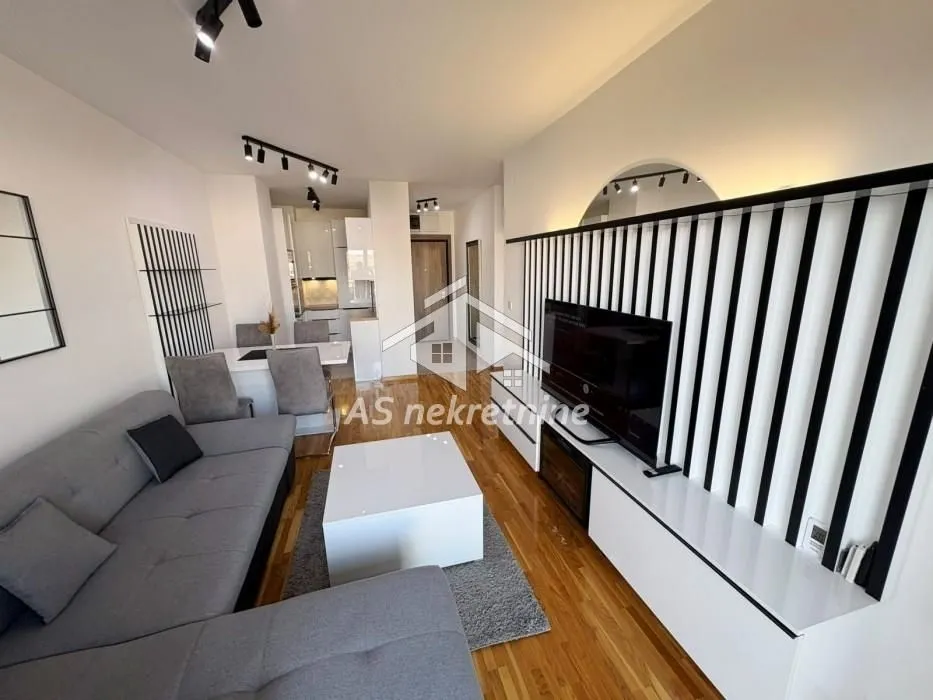 Rent, two bedroom apartment, 52m², Hala Pionir, Palilula Sve Podlokacije
