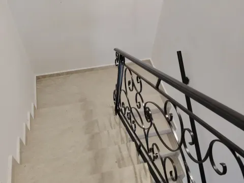 Izdavanje, kuća, 115m², Šumice, Beograd - image 7