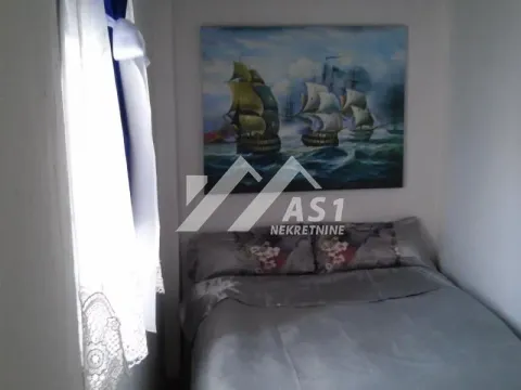 Izdavanje, dvosoban stan, 50m², Centar, Novi Sad - image 4