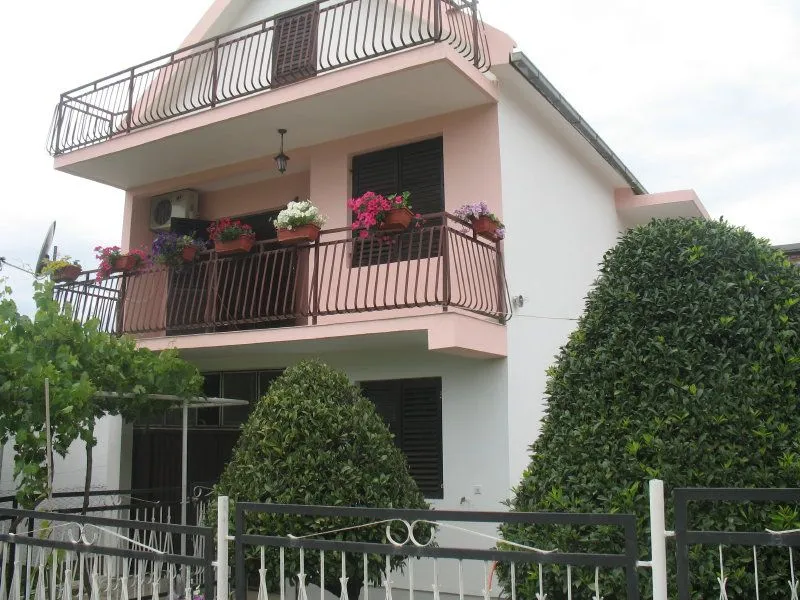 Sale, house, 120m², Šušanj, Bar