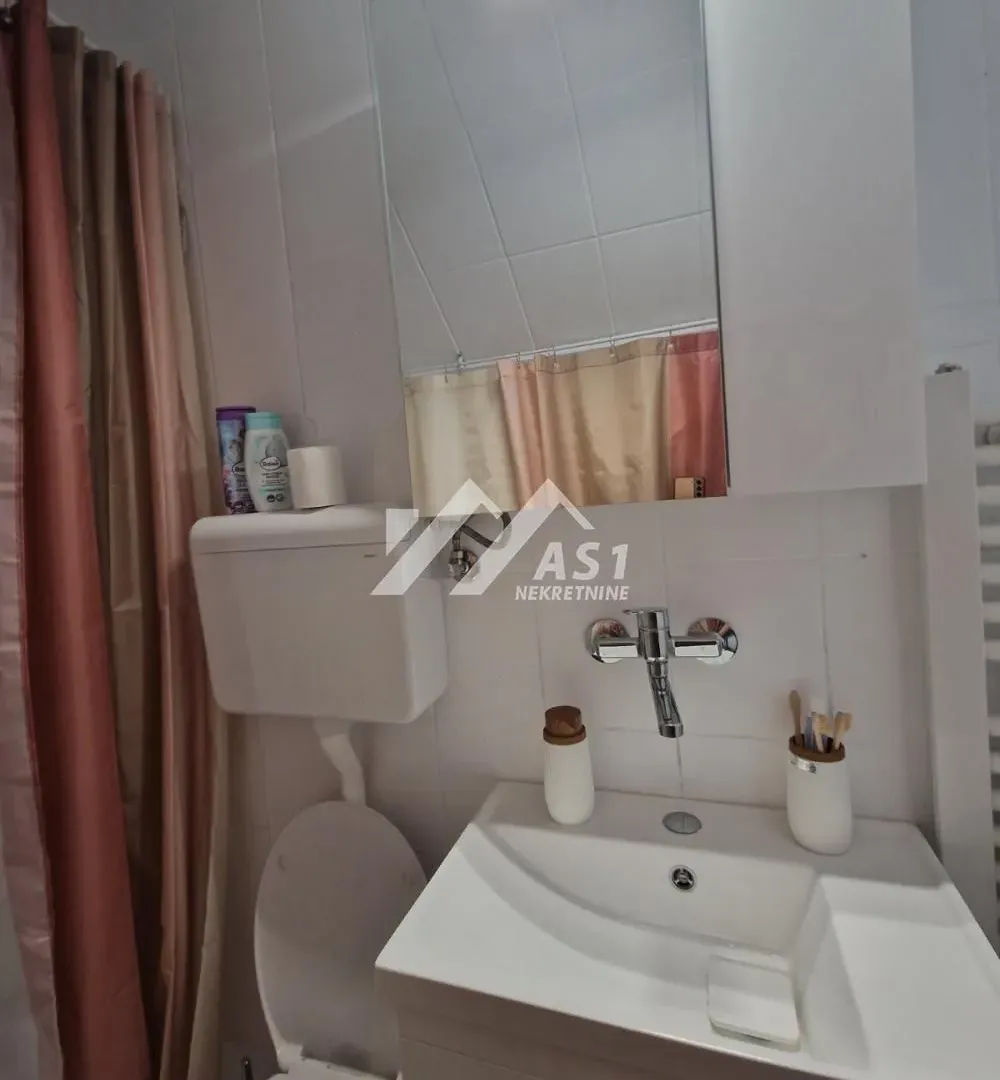 Prodaja, jednosoban stan, 34m², Kej, Novi Sad Sve Podlokacije