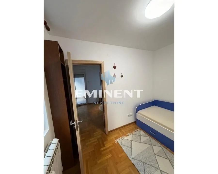 Rent, apartment, 40m², Đeram Pijaca, Beograd
