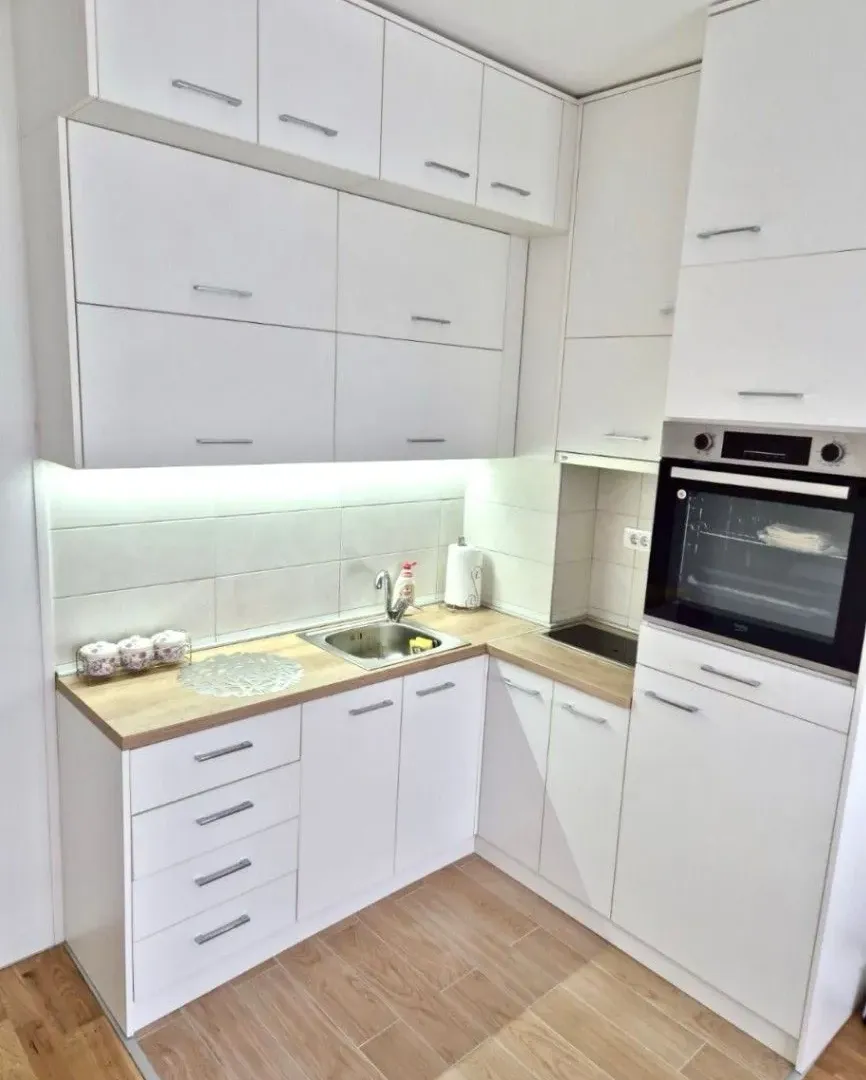 Izdavanje, garsonjera, 33m², Stari Aerodrom, Podgorica