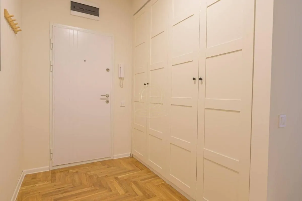 Prodaja, jednosoban stan, 40m², Detelinara, Novi Sad Sve Podlokacije