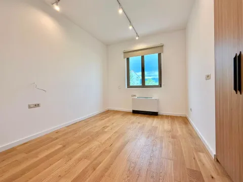 Prodaja, kuća, 296m², Begovina, Danilovgrad - image 9